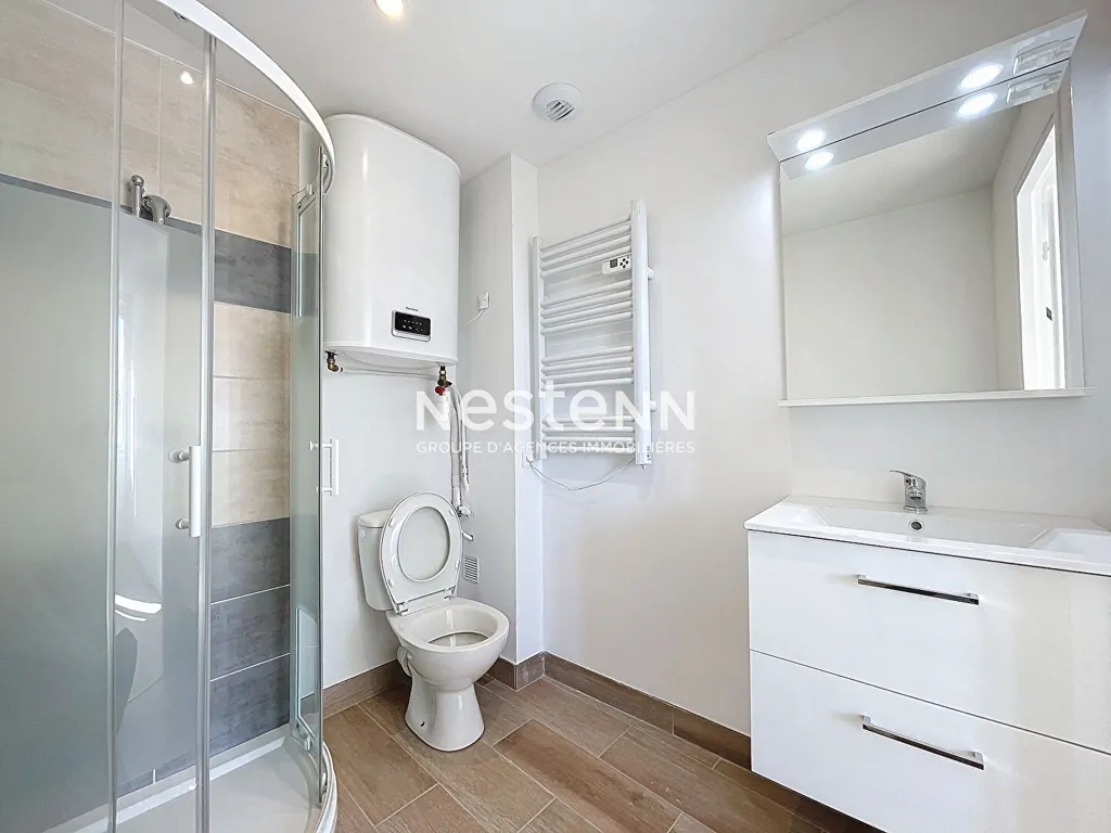 Salles de bain - Appartement 2 pièces à VALLAURIS