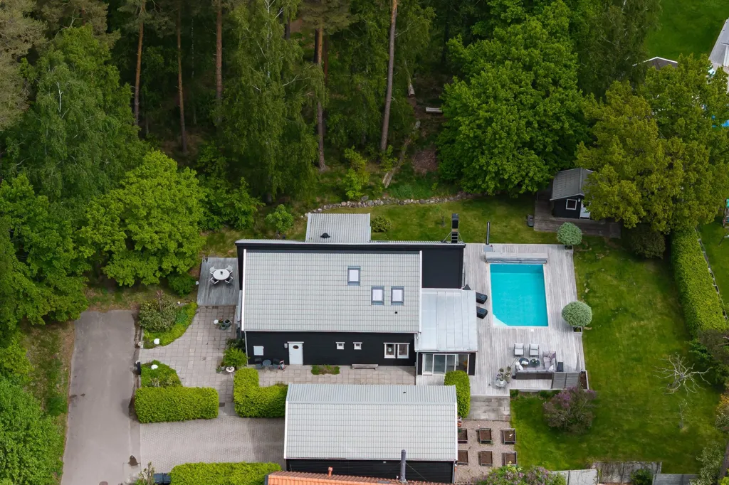 Õhuvaade - Luxury Villa with Pool in Ekängen
