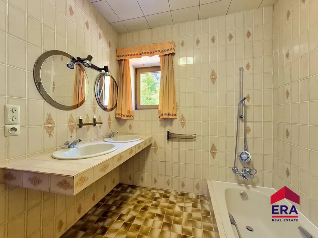 Bagni - Charming House with Woodland in Marchin