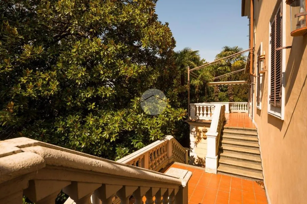 Rooms - Historic Villa with Garden and Pool in Pianezza