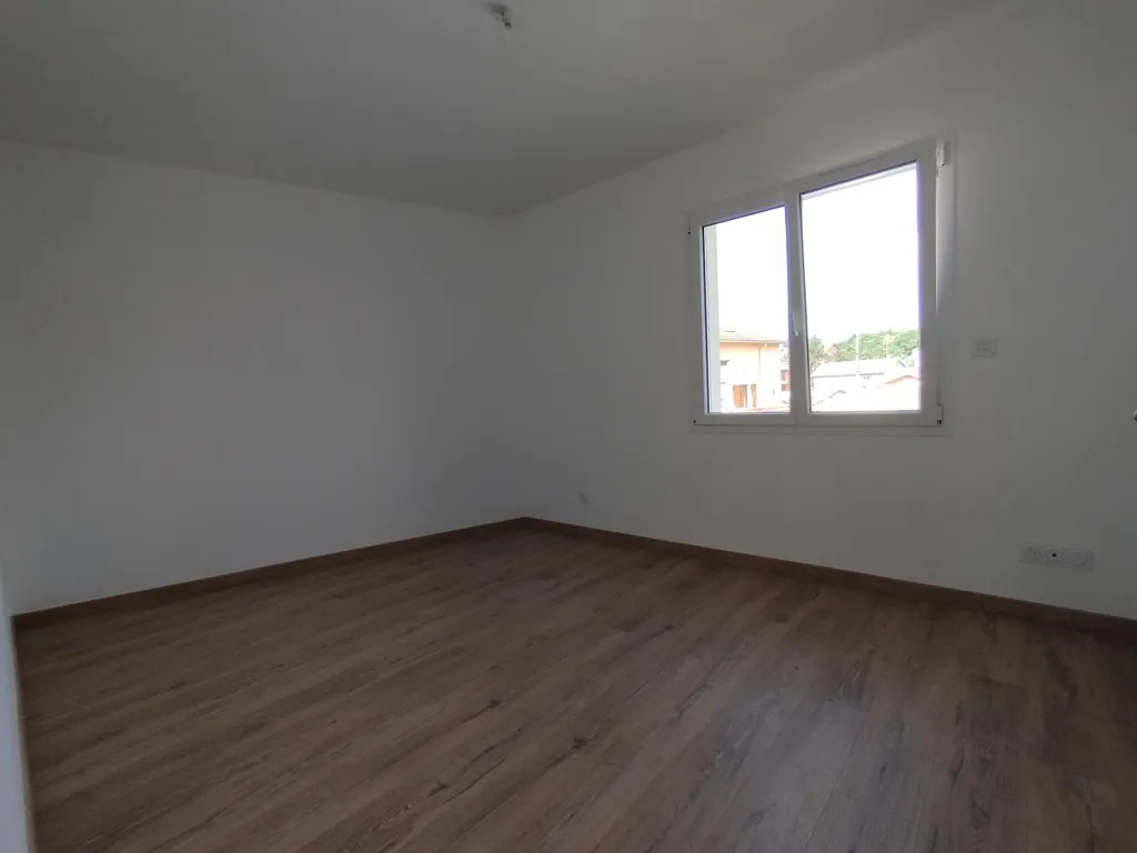 Stanze - Duplex Townhouse with Garage in St Chamond
