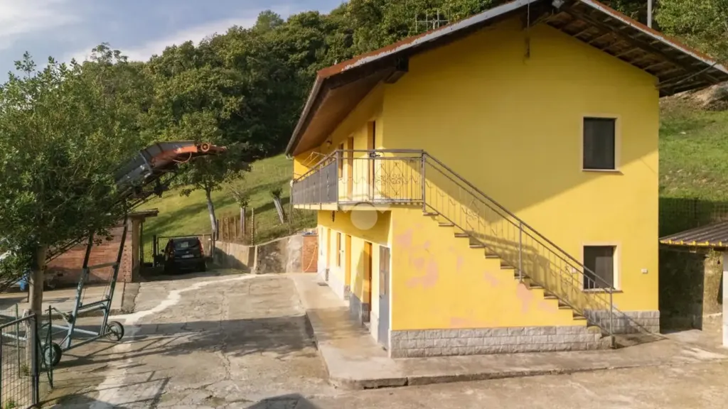Välivaade - Independent House with Panoramic View in Rifreddo
