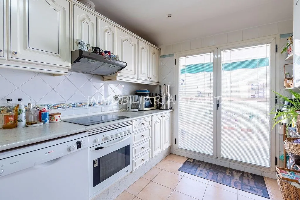 Cuisine - Charming Duplex with Terrace in City Centre