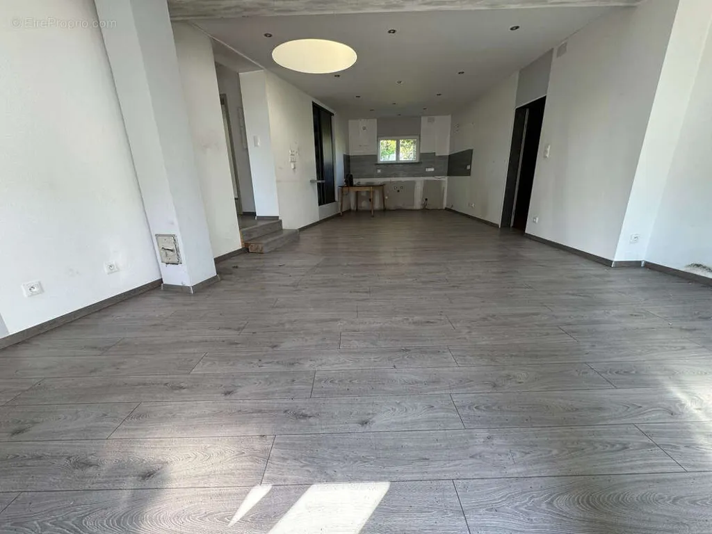 Living Room - Business Premises with Panoramic View in Village
