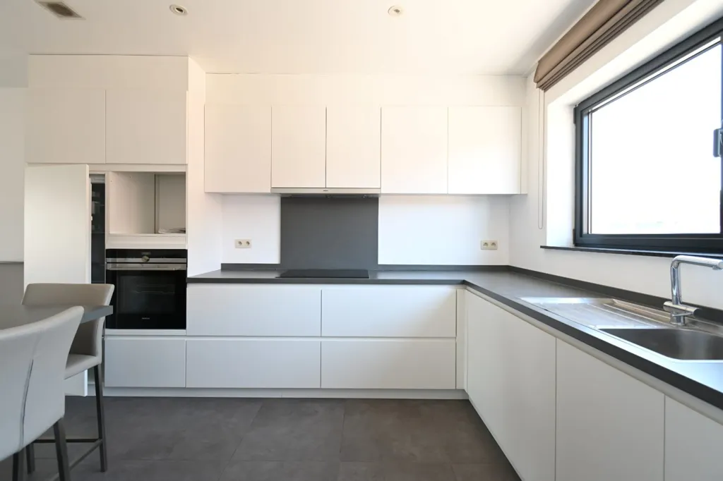 Köök - Duplex Apartment with Terrace in Bilzen