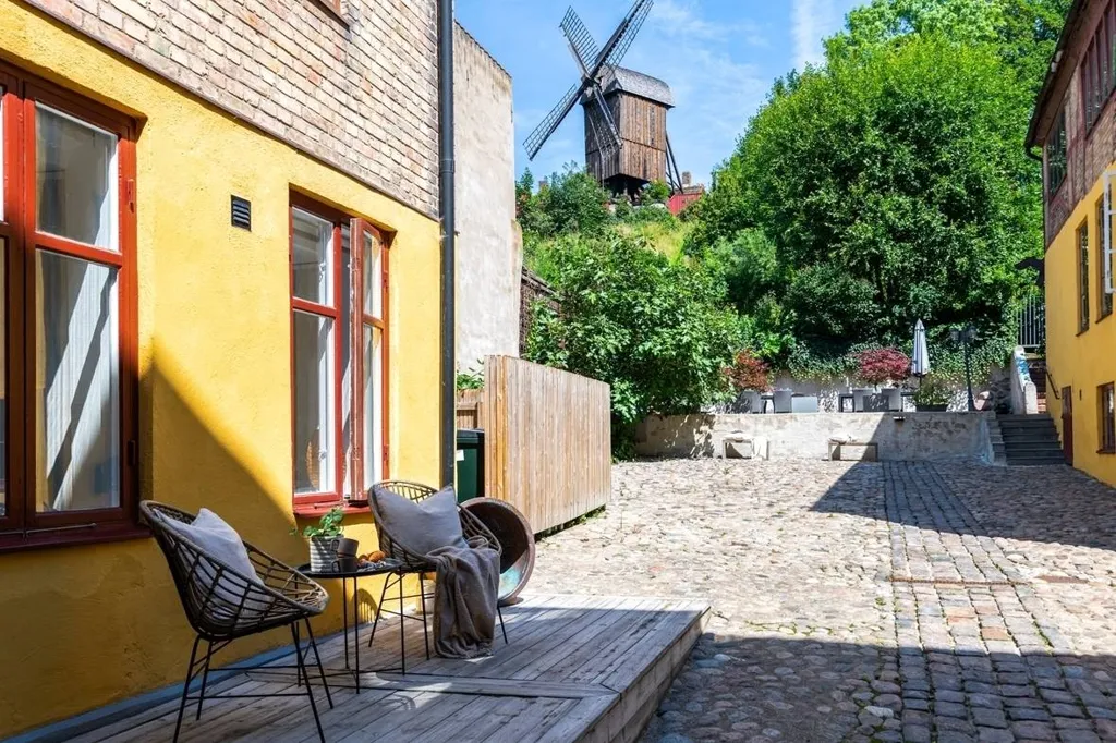Giardino - Charming Townhouse with Garden in Helsingborg
