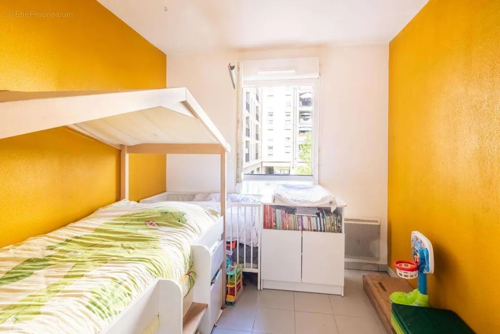 Appartement 3 pièces à Marseille-10e
