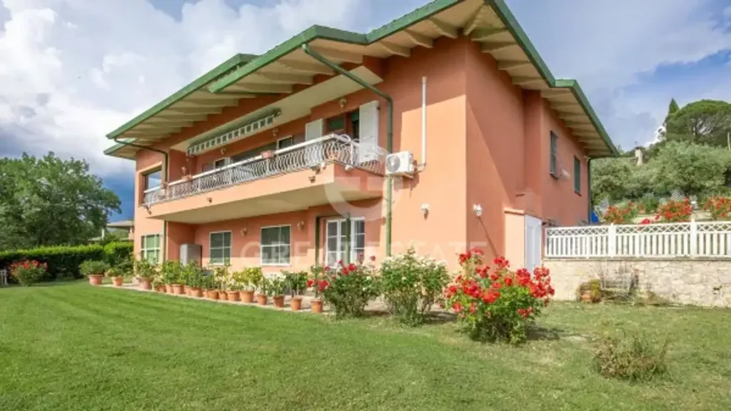 Exterior - Villa with Lake View in Magione