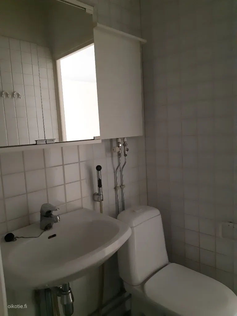 Vannitoad - Compact Flat with Balcony in Vuosaari, Helsinki