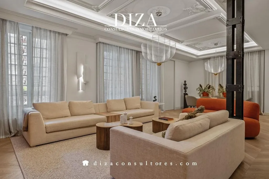 Elutuba - Luxury 6-Bedroom Apartment in Madrid