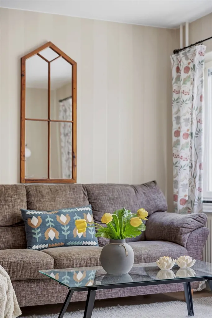 Séjour - Apartment with Garden in Åby