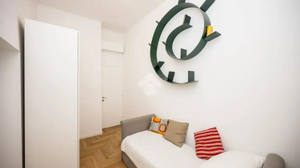 Magamistoad - Elegant Trilocale with Balcony in Milan