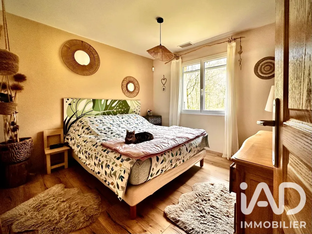 Chambres - Maison Familiale avec Piscine à Eycheil