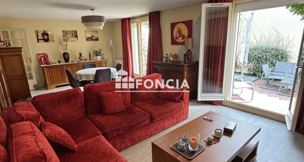Elutuba - Detached House with Garden in Chilly-Mazarin