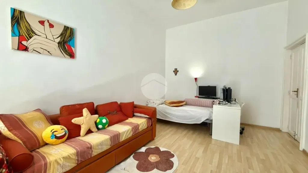 Camere da letto - Rearranged Apartment with Balcony in Naples