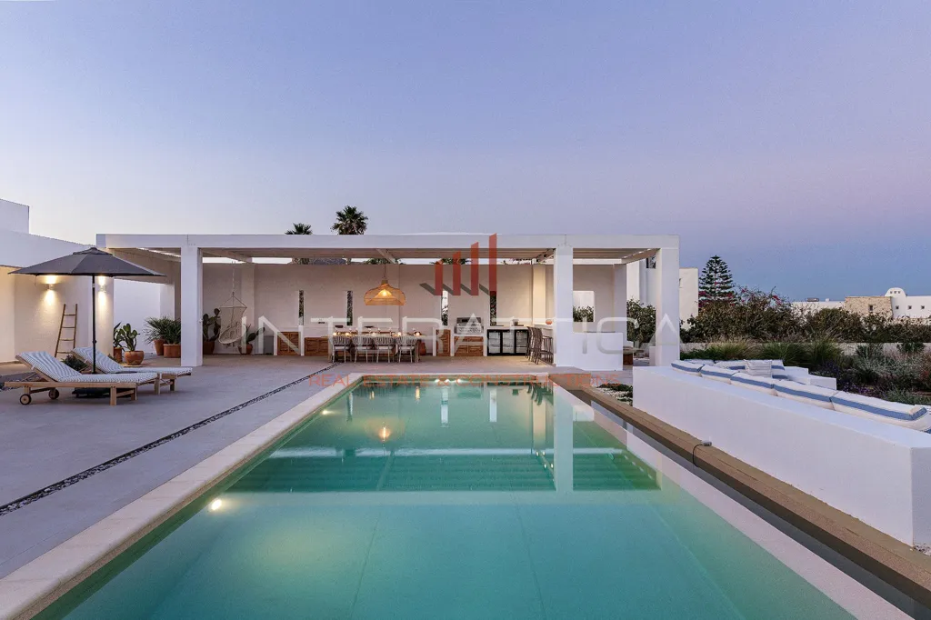 Bassein - Contemporary Villa with Sea View in Paros