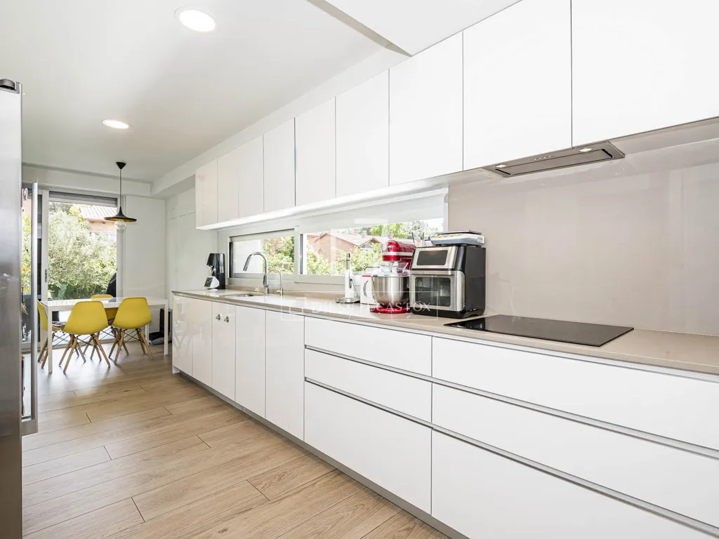 Köök - Apartment with Pool and Terrace in Sant Cugat