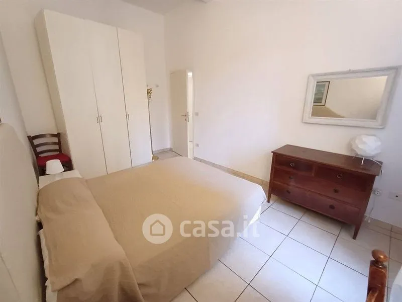 Chambres - Armed Trilocale with Balcony in Florence