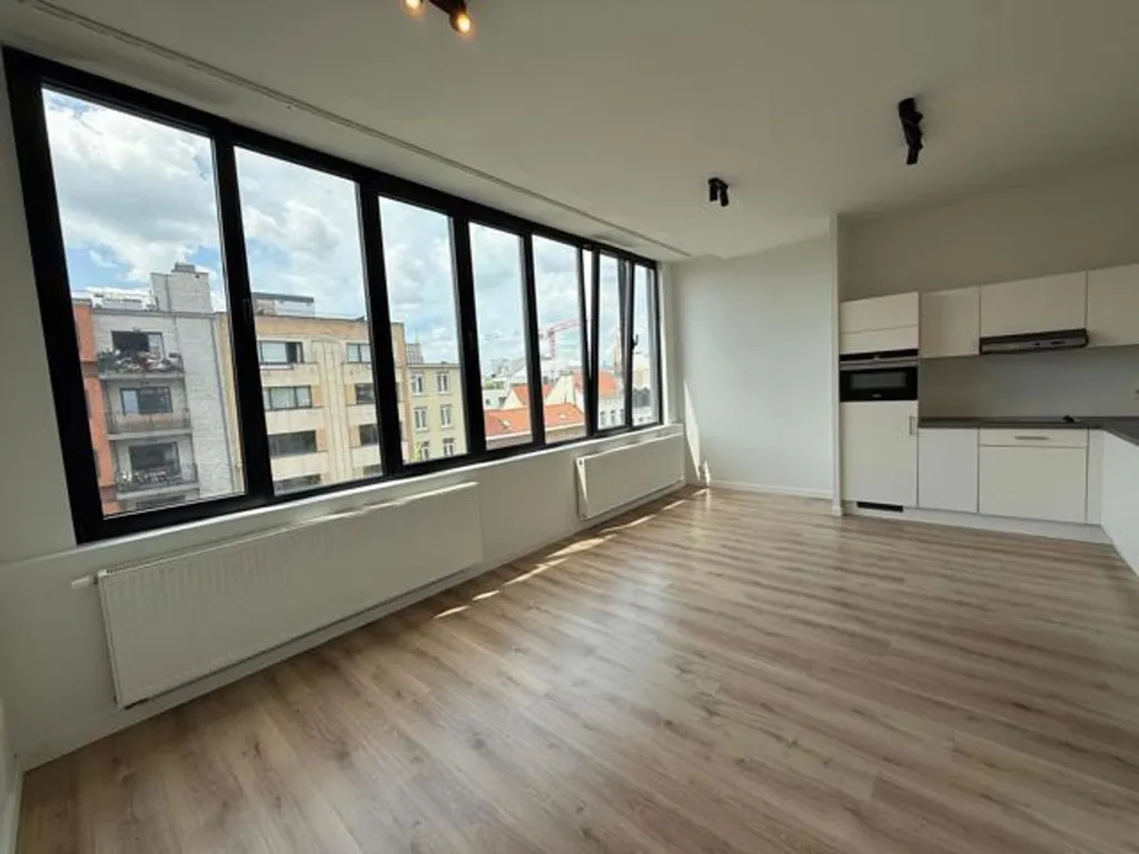 Cuisine - Appartement Moderne avec Terrasse à l'Oudevaar