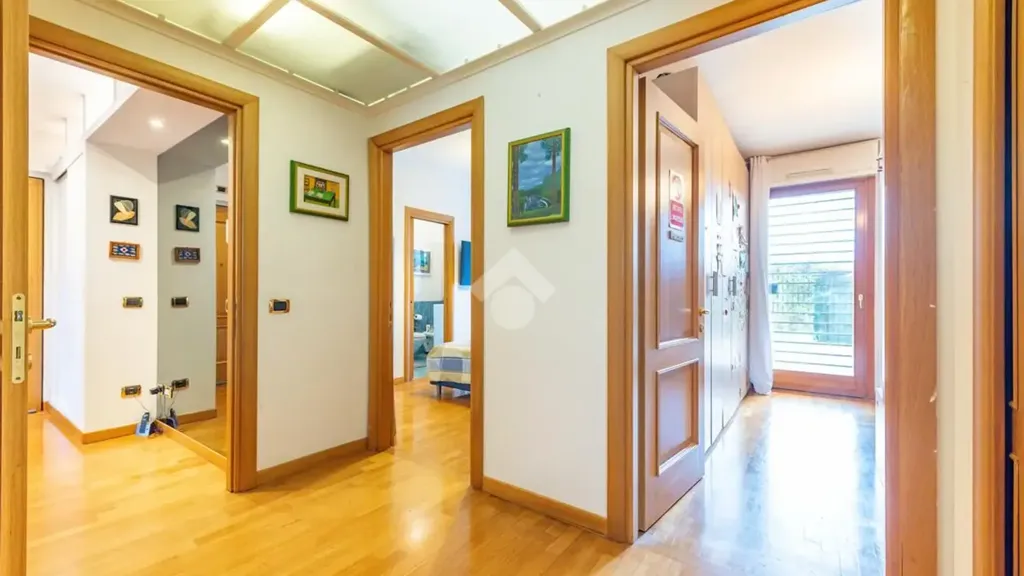 hallway_entrance