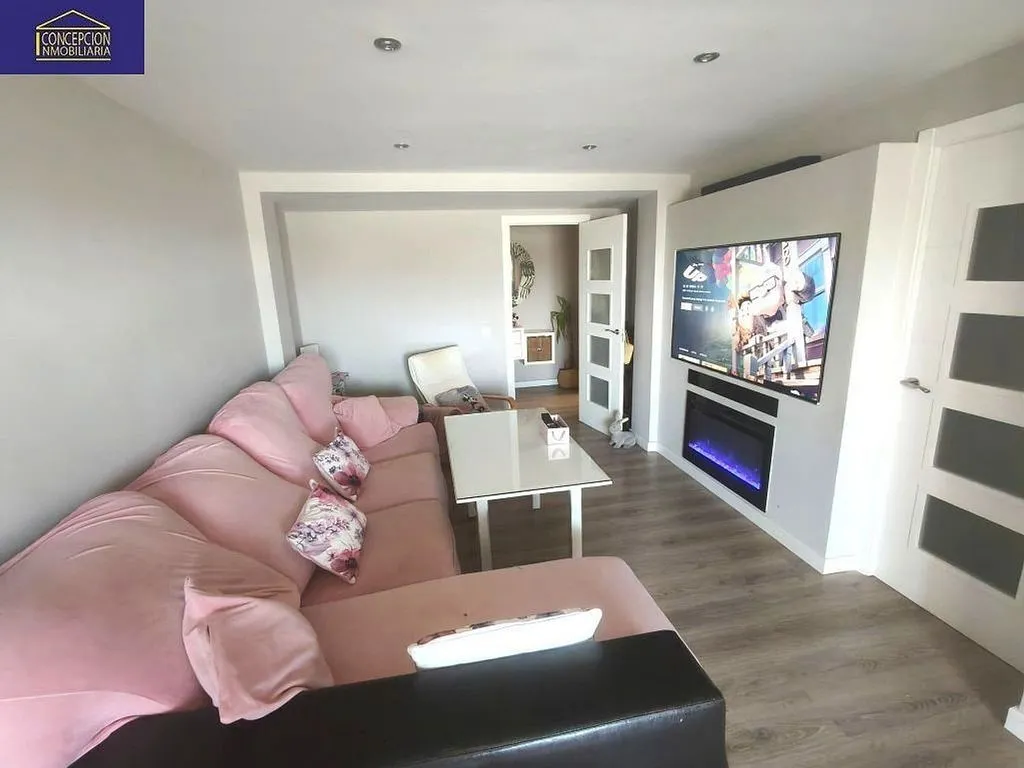 Soggiorno - Modernised Flat with Terrace in Nuevo Zoco