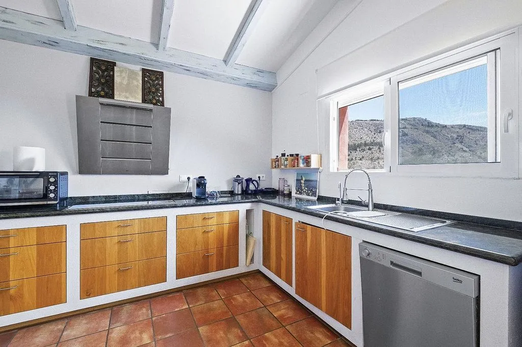 Cuisine - Villa with Pool and Terrace in Callosa d'En Sarrià