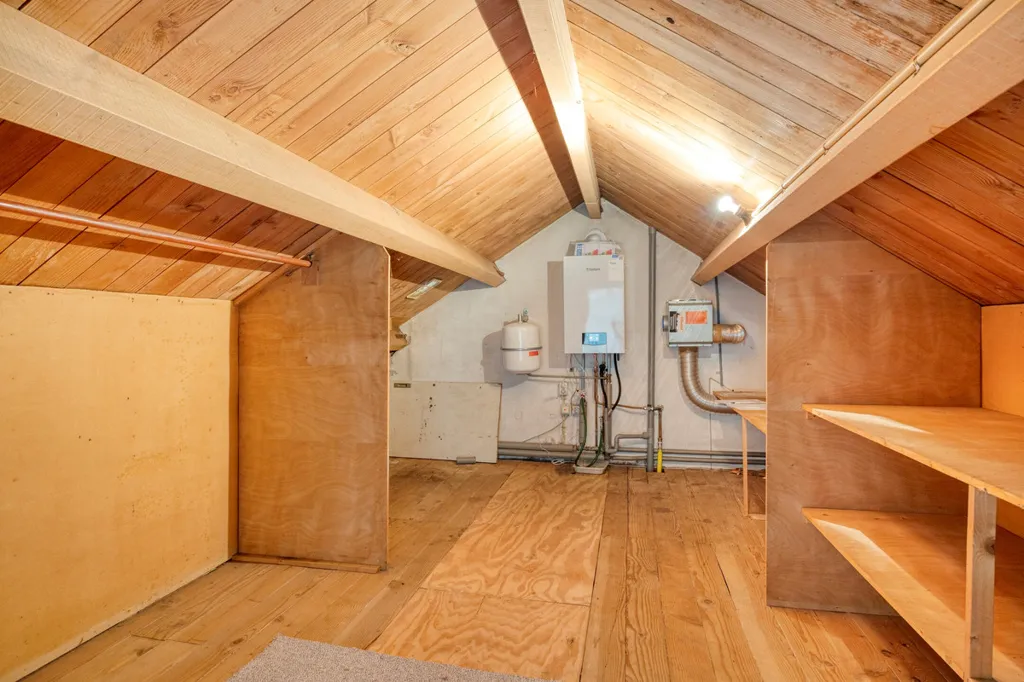 Toad - Charming Villa with Parkland Views in Maasland