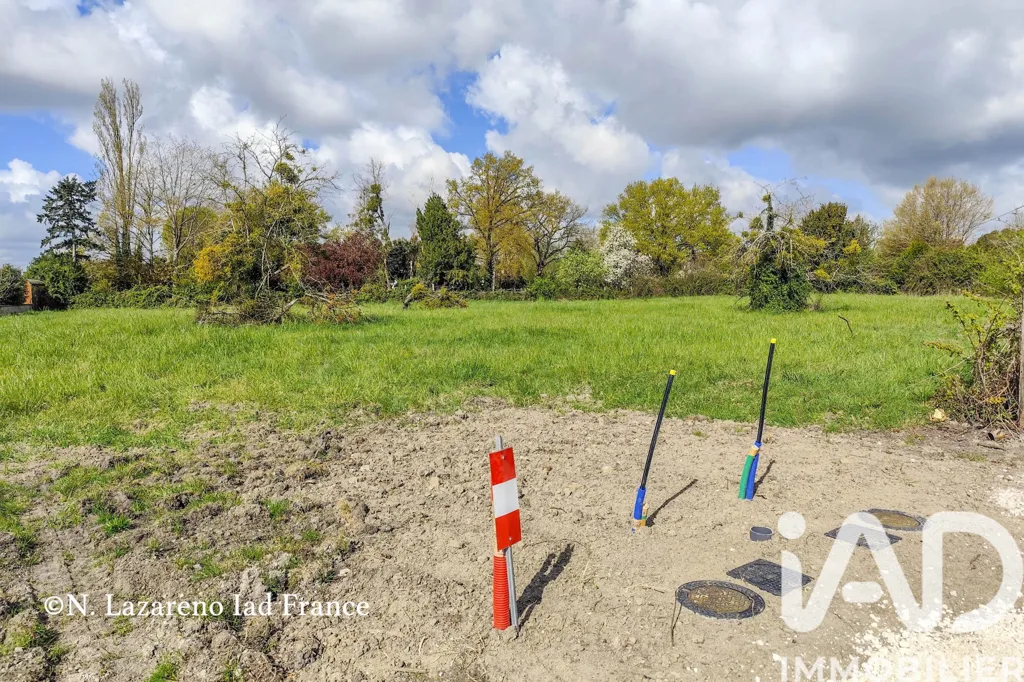 Garden - Constructible Plot with Utilities in Chilleurs-Aux-Bois