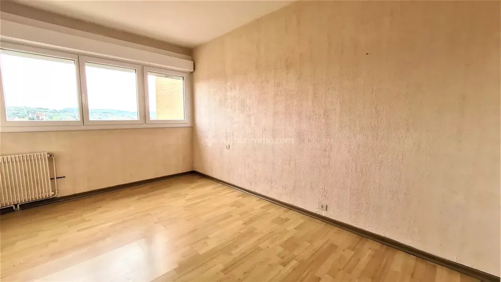 Toad - Spacious Flat with Parking in Albi Centre