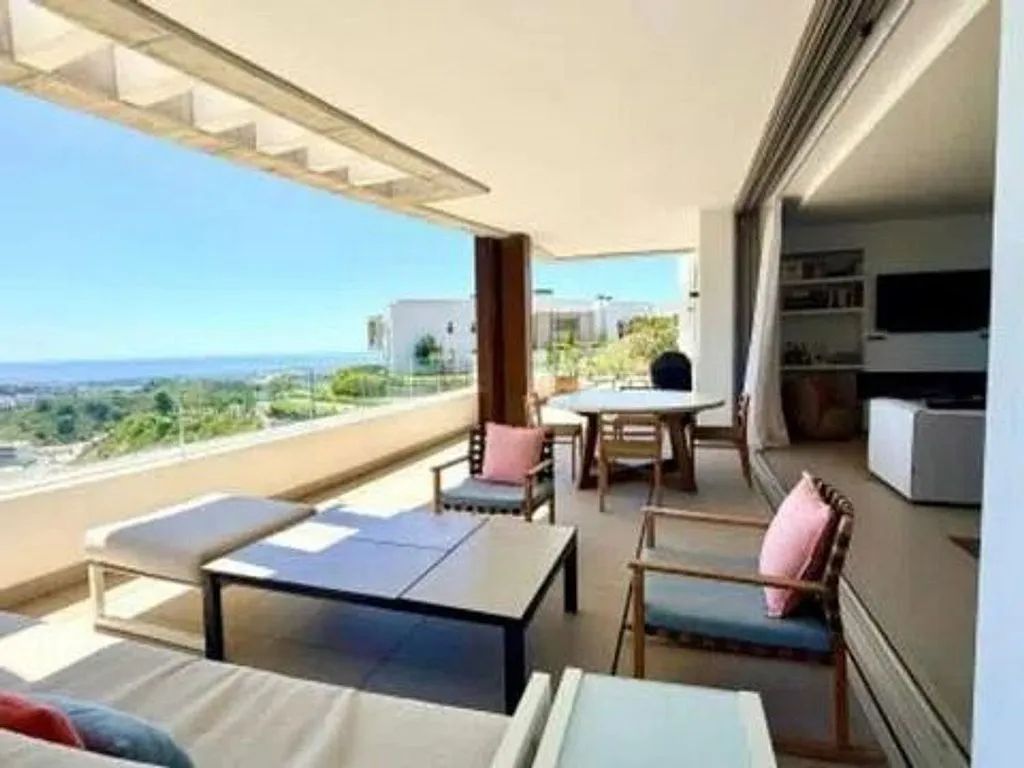 Terrass - Furnished Apartment with Pool in Benahavís