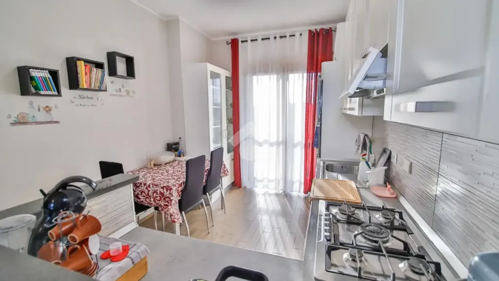 Cuisine - Rustic Apartment with Triple Exposure in San Benigno Canavese