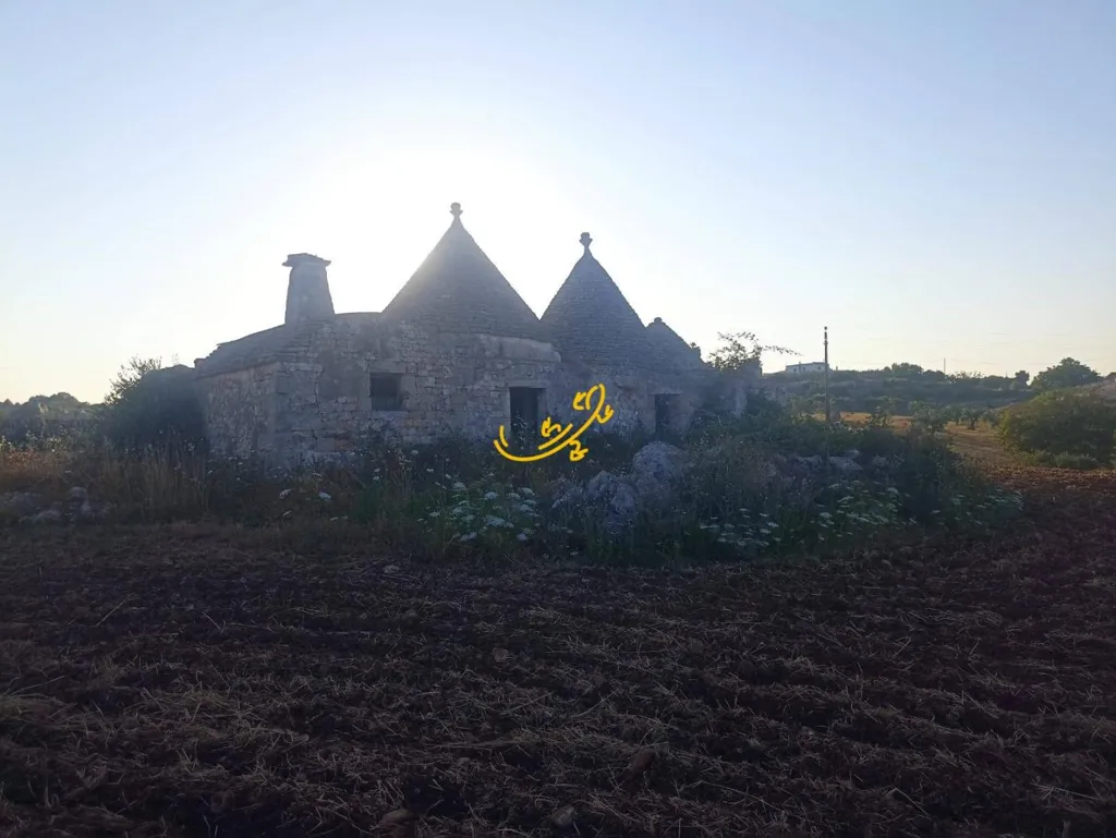 Extérieur - Trullo for Renovation in Martina Franca