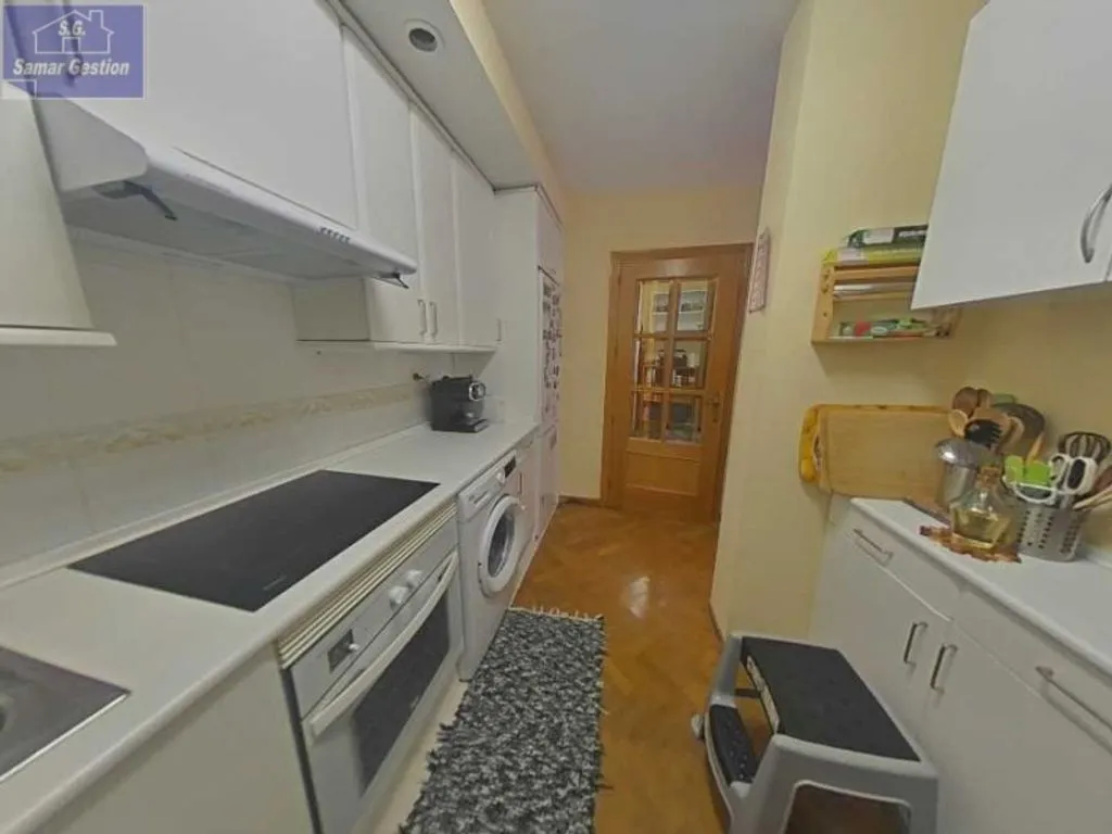 Cuisine - Luxury Apartment with Garage in Majadahonda