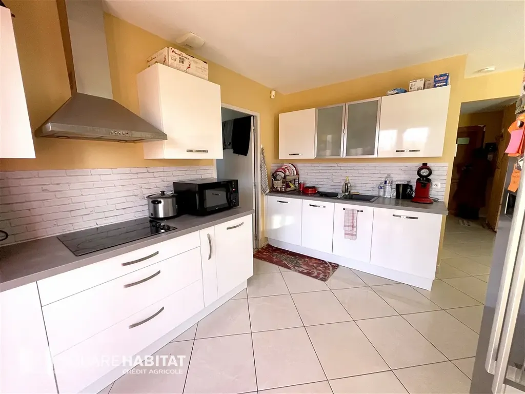 6-room house in Courtenay