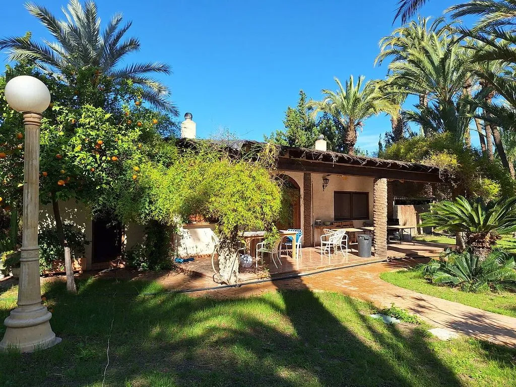 Aed - Detached House with Spa in Elche