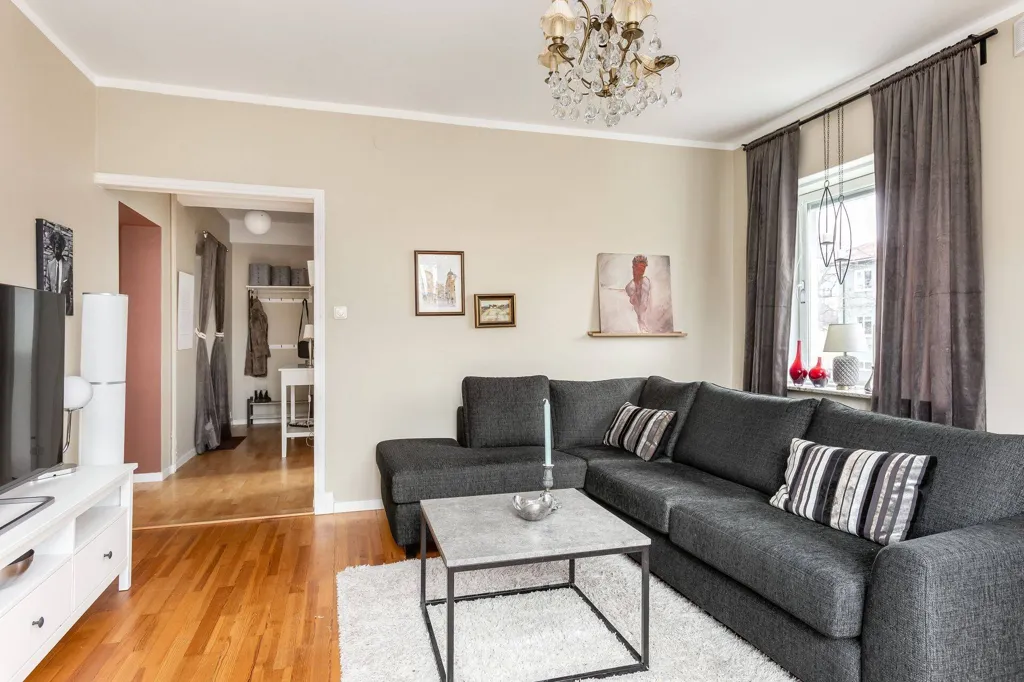 Elutuba - Spacious Apartment with Balcony in Linköping