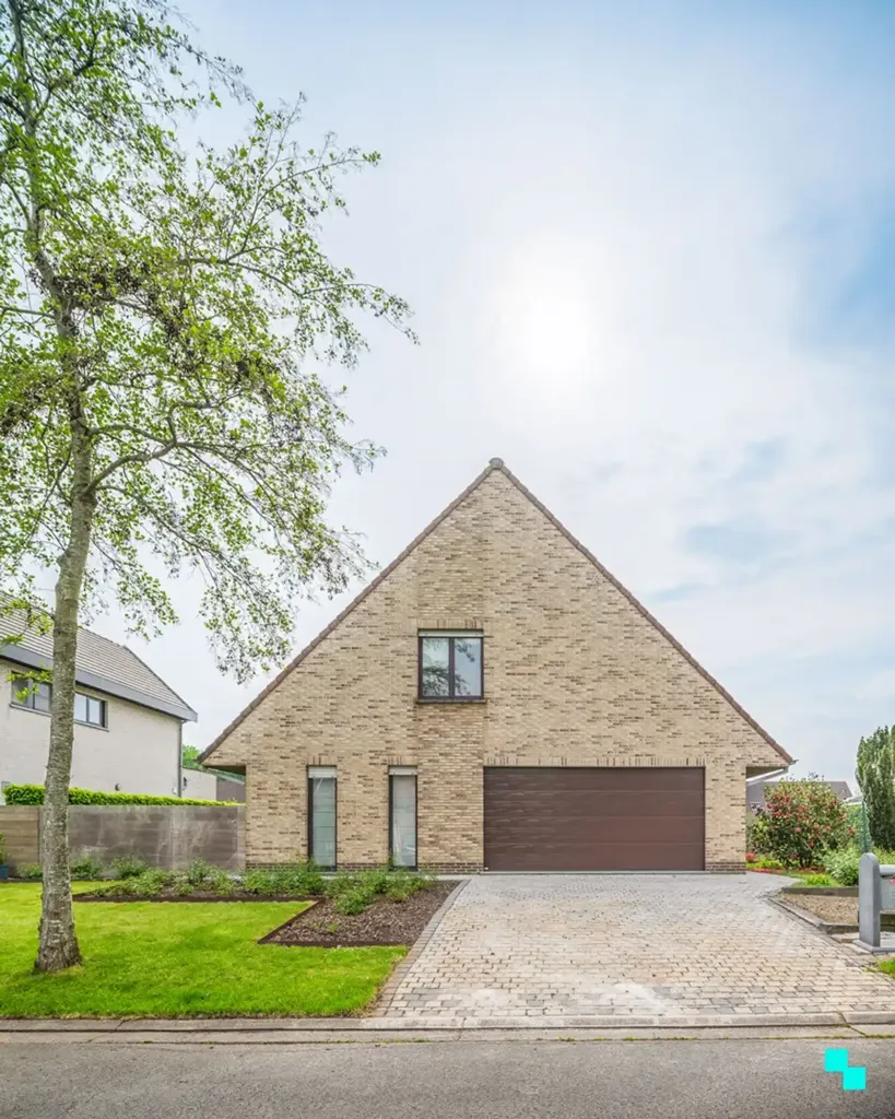 Exterior - Spacious Villa in Quiet Residential Area