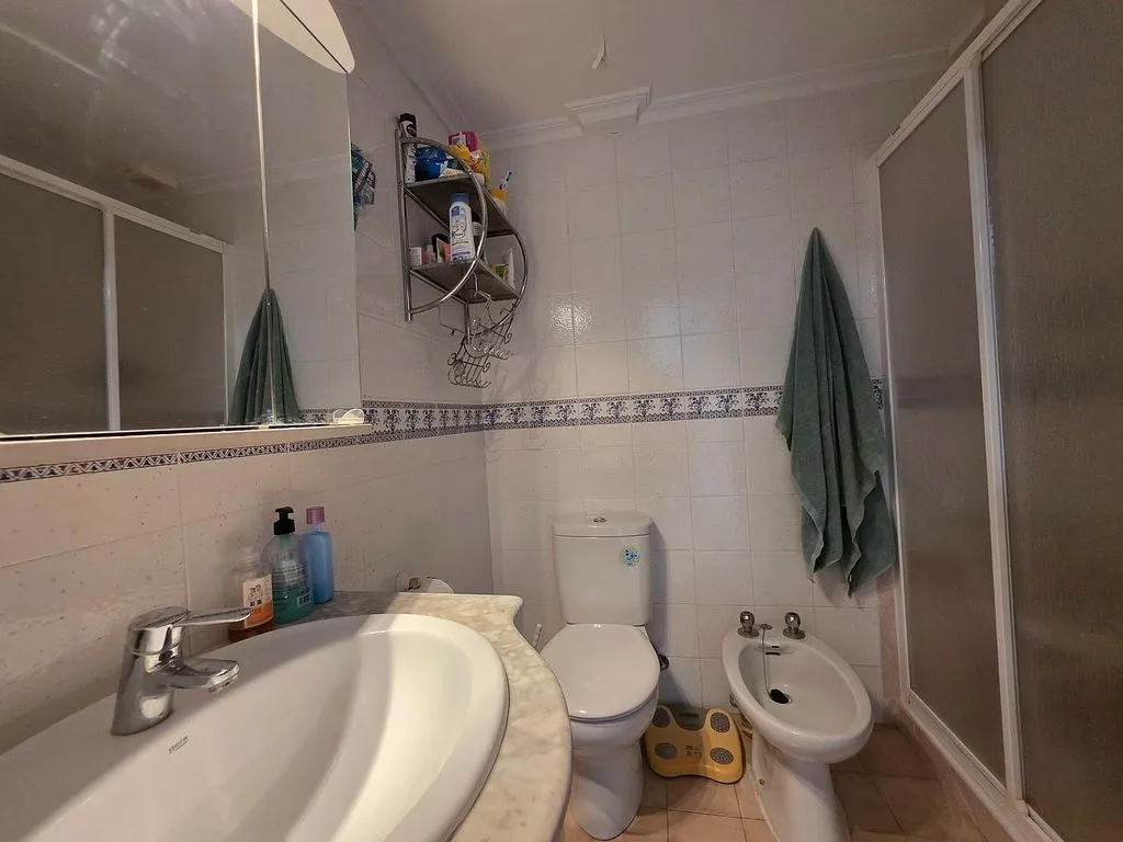 Bathrooms - Luxury Seafront Apartment in Alicante