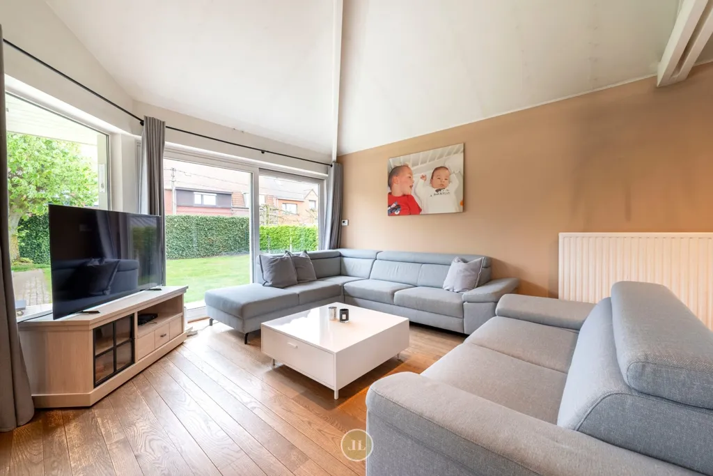 Living Room - Villa with Office Space and Solar Panels in Menen