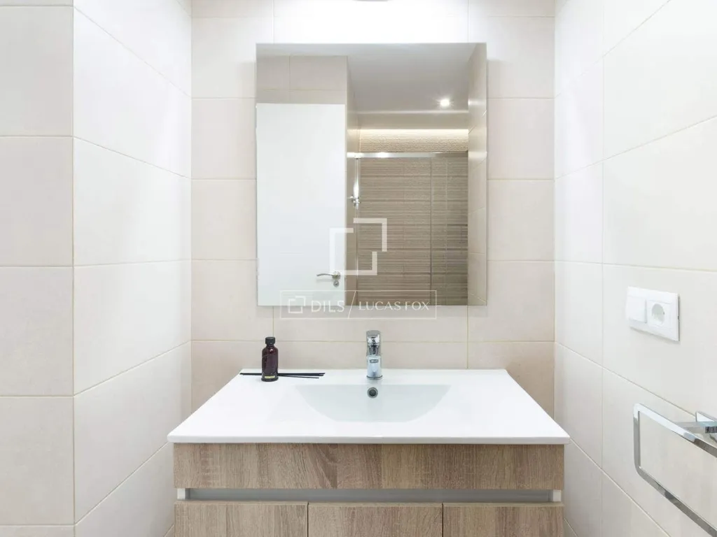 Salles de bain - Contemporary Apartment with Terrace in Marbella