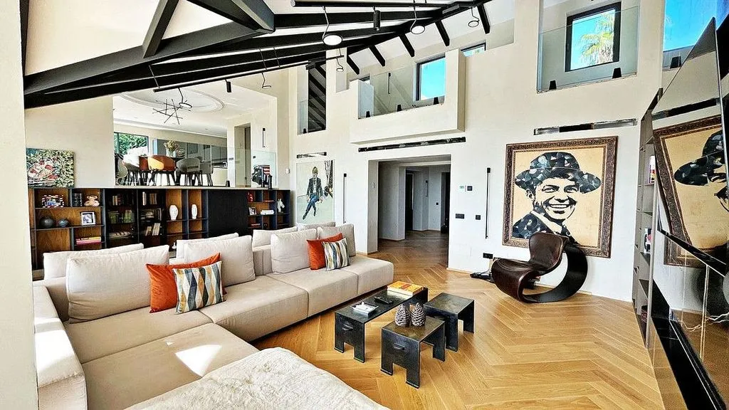Living Room - Reform Villa with Pool and Terrace in Benahavís