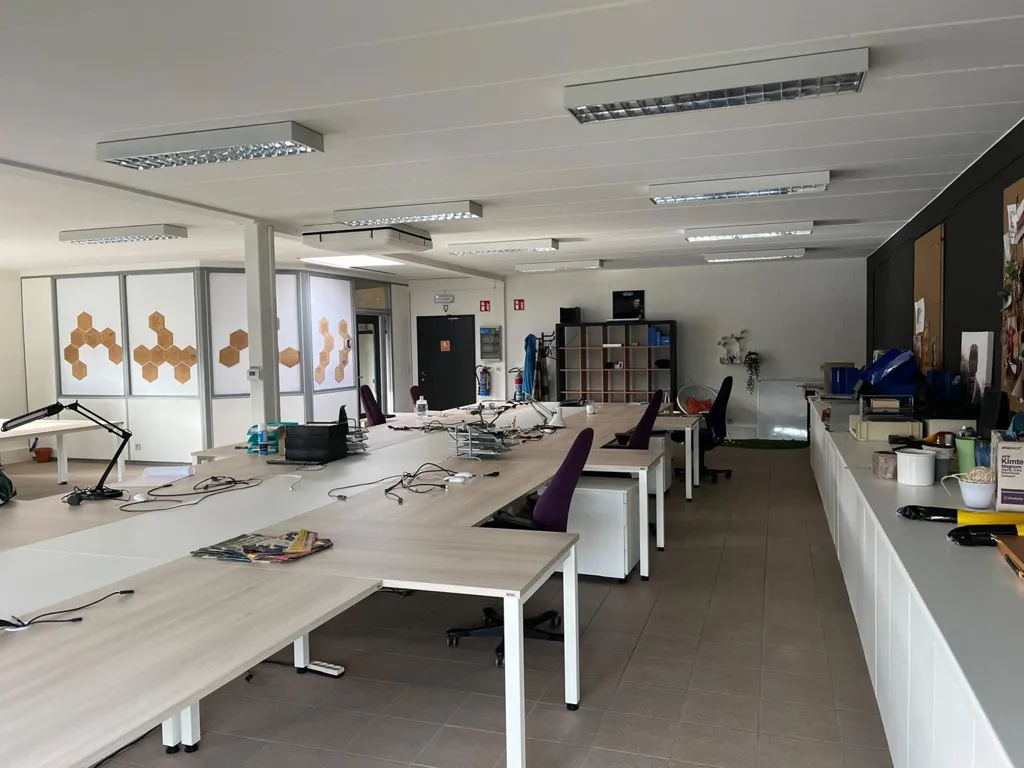 Bureau - Espace Commercial avec Stockage à Boortmeerbeek