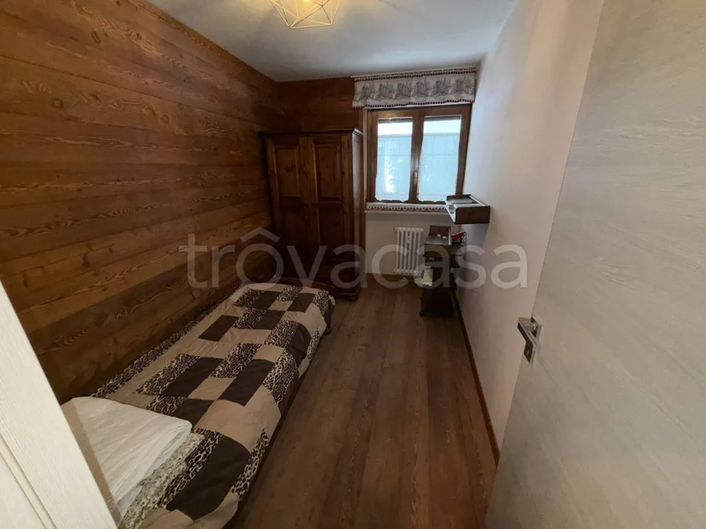 Chambres - Rustic Apartment with South-Facing Terrace in Bardonecchia