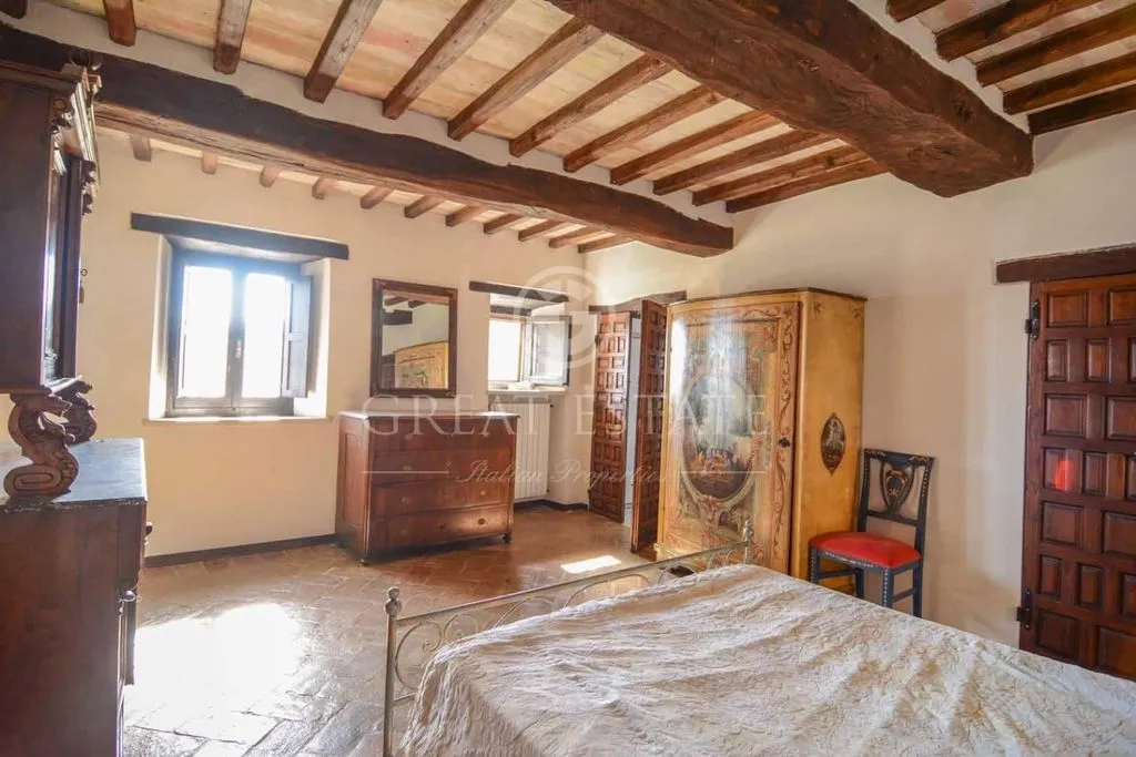 Bedrooms - Ancient Castle with Pool in Umbria