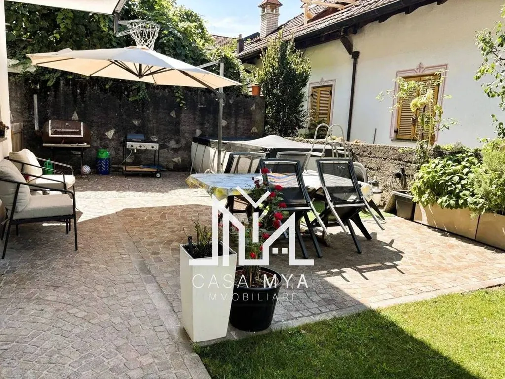 Terrass - Luxury Villa with Private Garden in Laives