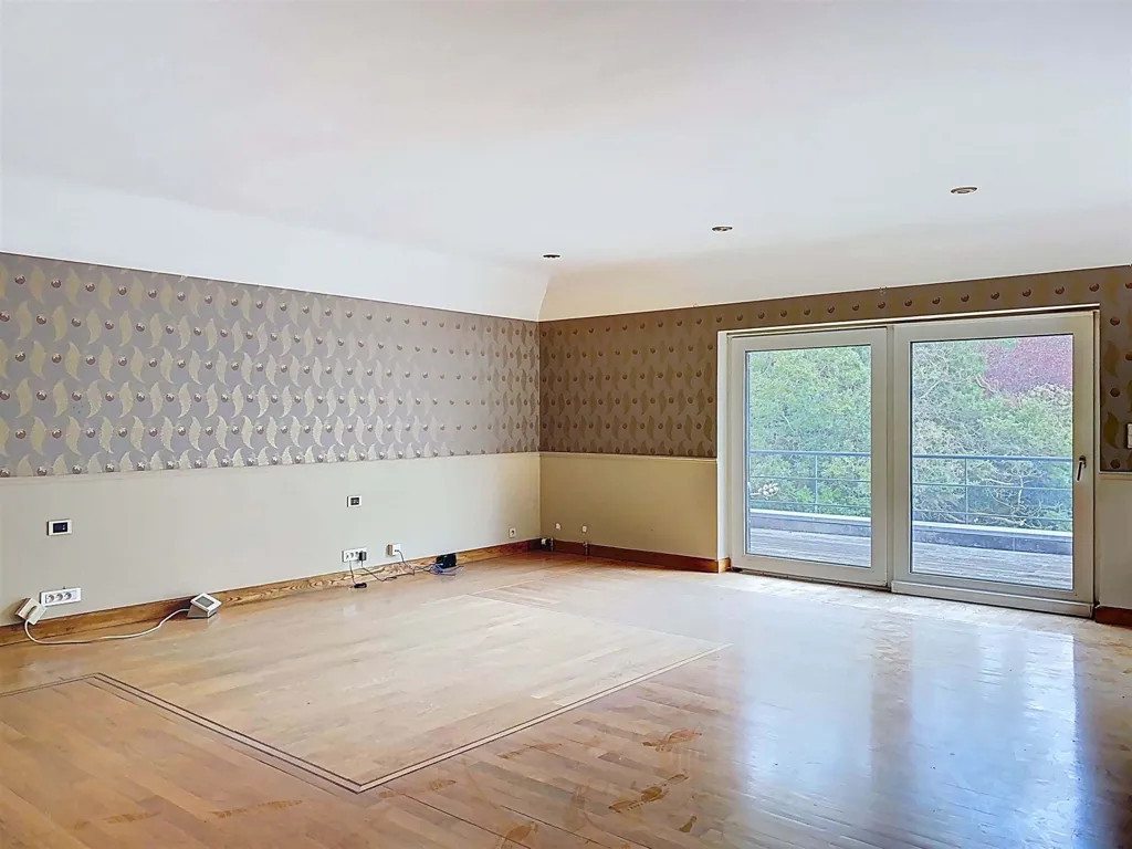 Elutuba - 6-Bedroom Villa with Pool in Uccle