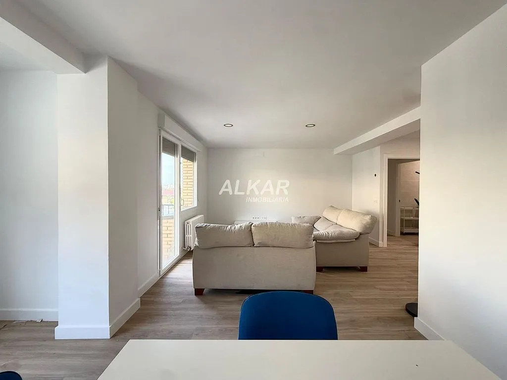 Séjour - Modernised Flat with Terrace in Tudela Centre