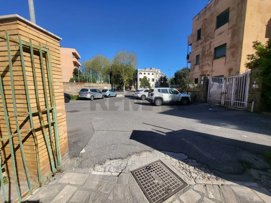 Välivaade - Second Floor Flat with Balcony in Anzio Centre