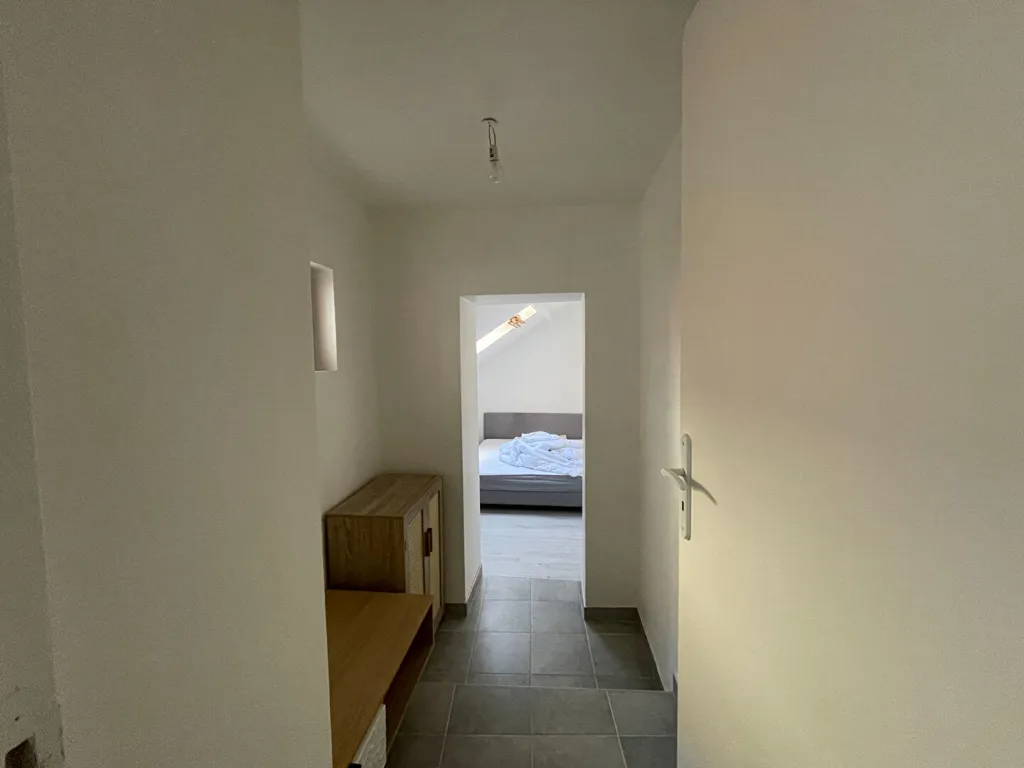 Entrée - Appartement Meublé Refait à Neuf à Danton