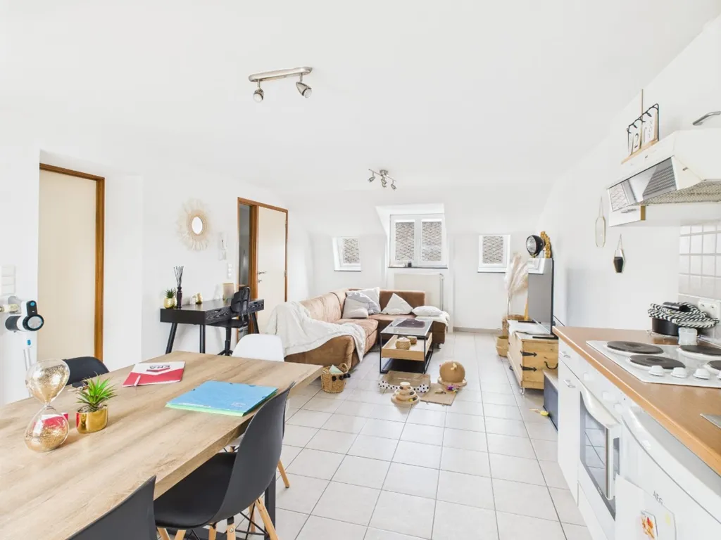 Söögituba - Apartment in Small Building in Marloie